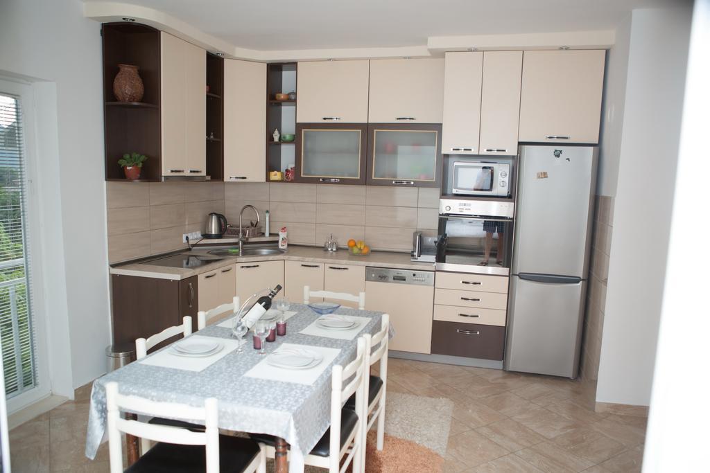 Villa Jelena 特雷比涅 外观 照片