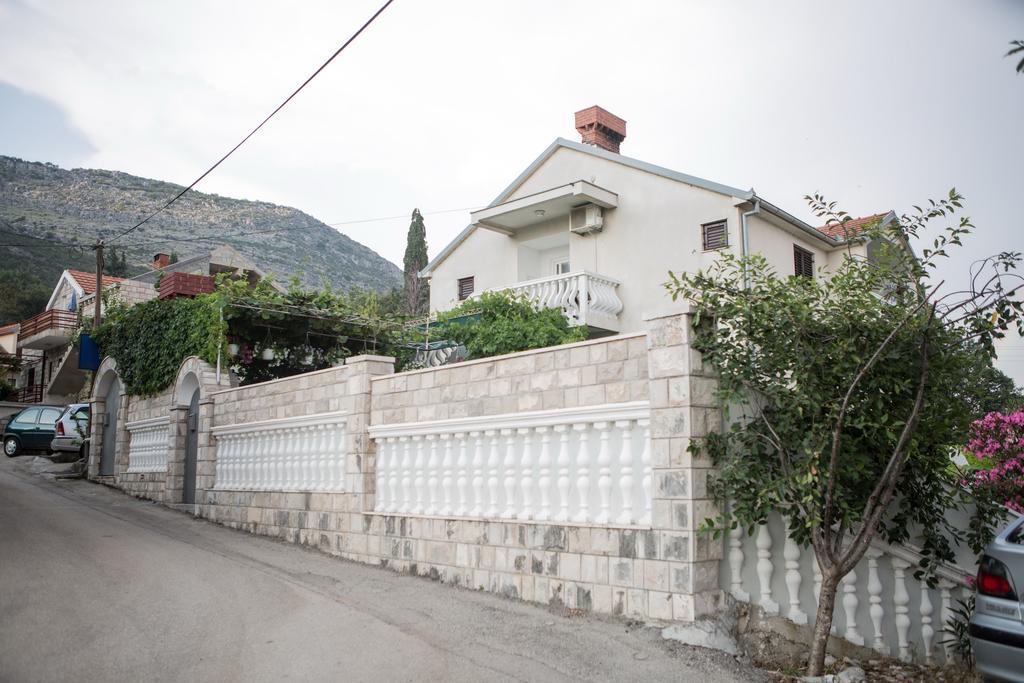 Villa Jelena 特雷比涅 外观 照片